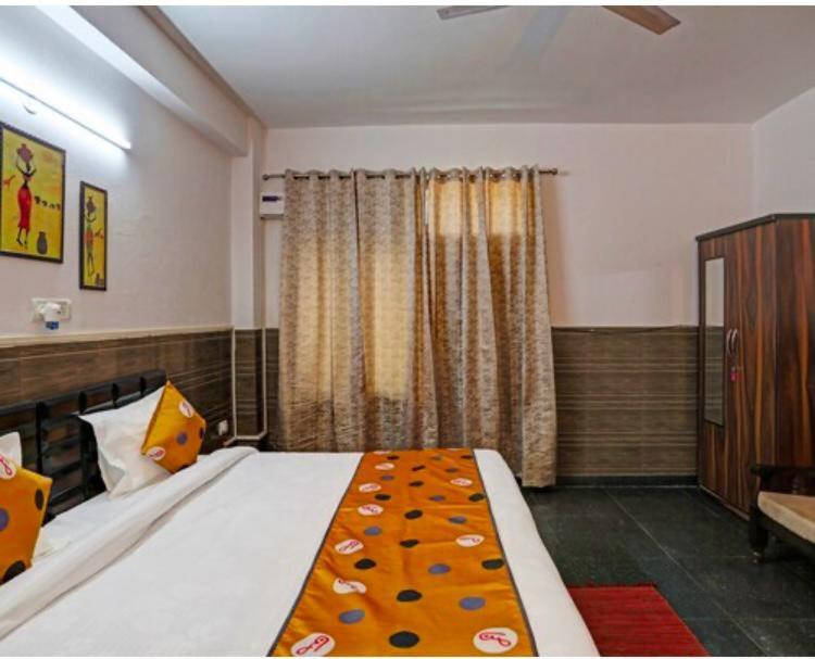 Hotel Aditya Residency Near Sector 63 Metro Station Нойда Экстерьер фото